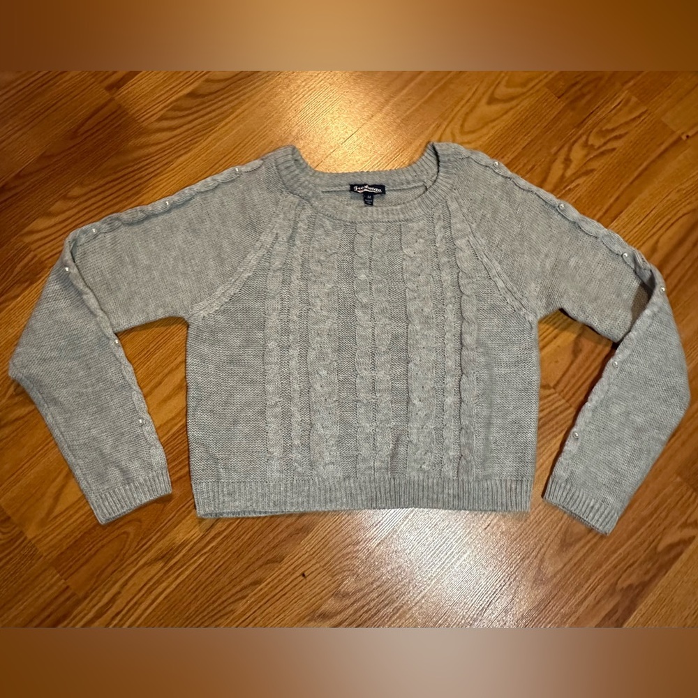 Juniors Freshman Gray Pearl Embellished Long Sleeve Cable Sweater
